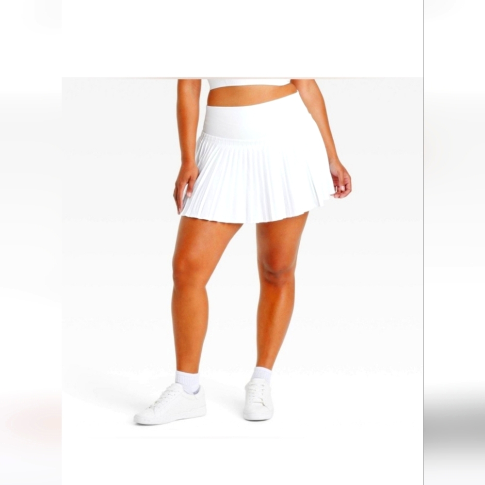 All In Motion White Pleated Women's Skort